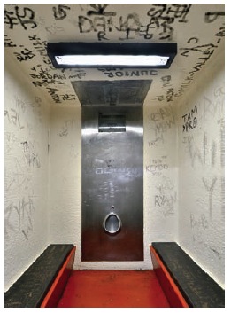 Holding cell – one of the cells used at Glasgow Sheriff Court