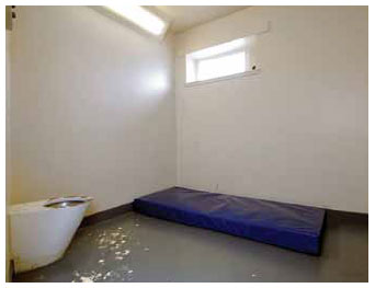 HMP & YOI Cornton Vale - Ross House back cells - no closed